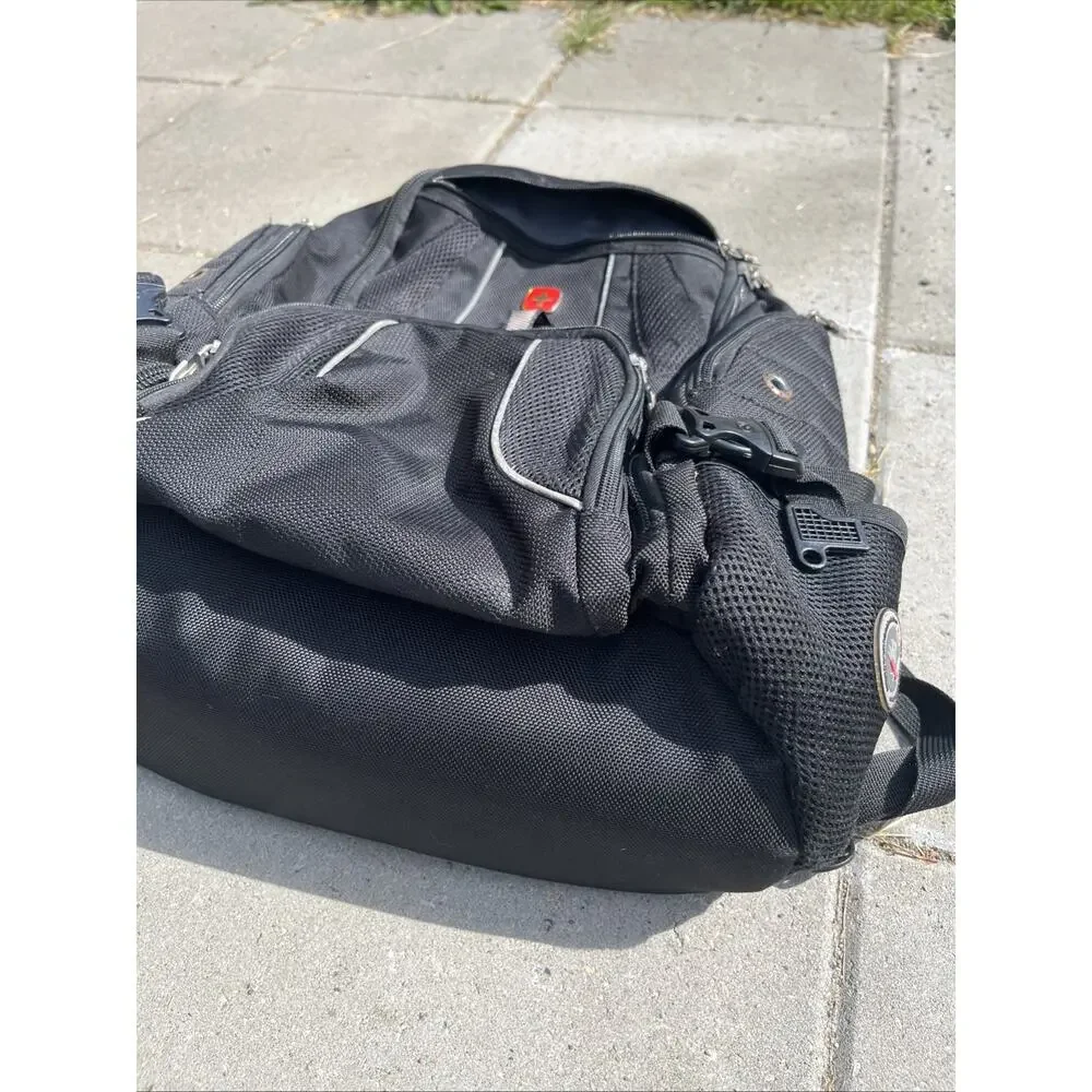 WTRA-18-JH-3106 Wenger Swiss Army Original Laptop Hiking Backpack Media Pocket